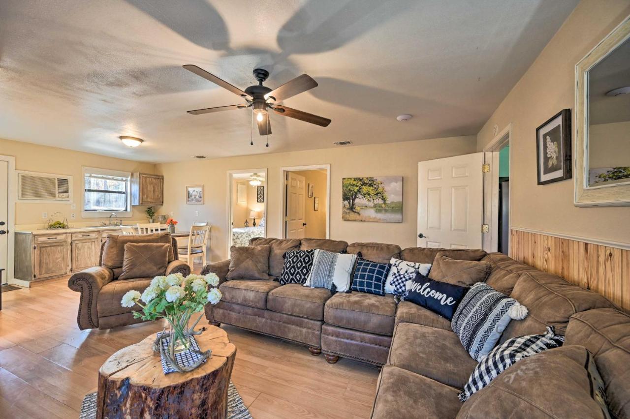Pet-Friendly Shady Oaks Broken Bow Gem With Patio! Villa Bagian luar foto