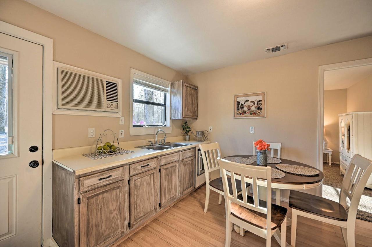 Pet-Friendly Shady Oaks Broken Bow Gem With Patio! Villa Bagian luar foto
