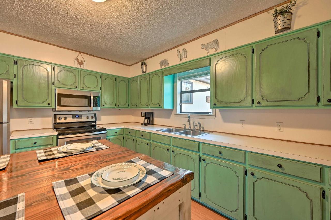 Pet-Friendly Shady Oaks Broken Bow Gem With Patio! Villa Bagian luar foto