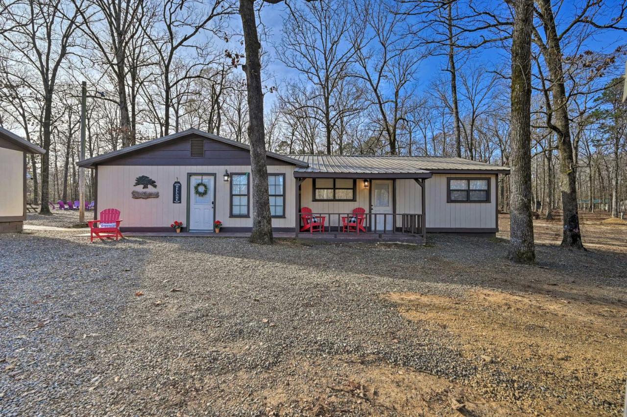 Pet-Friendly Shady Oaks Broken Bow Gem With Patio! Villa Bagian luar foto