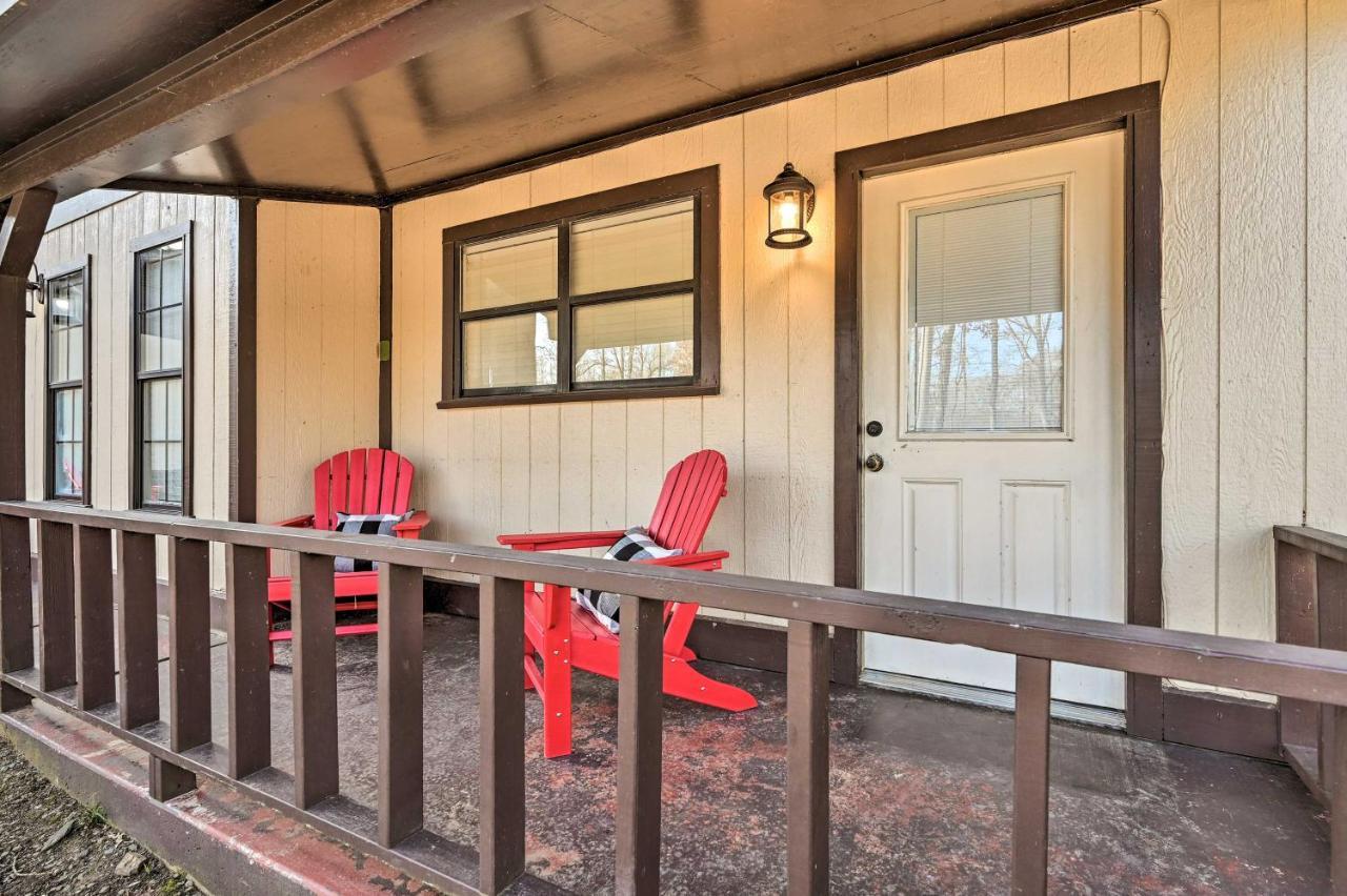 Pet-Friendly Shady Oaks Broken Bow Gem With Patio! Villa Bagian luar foto