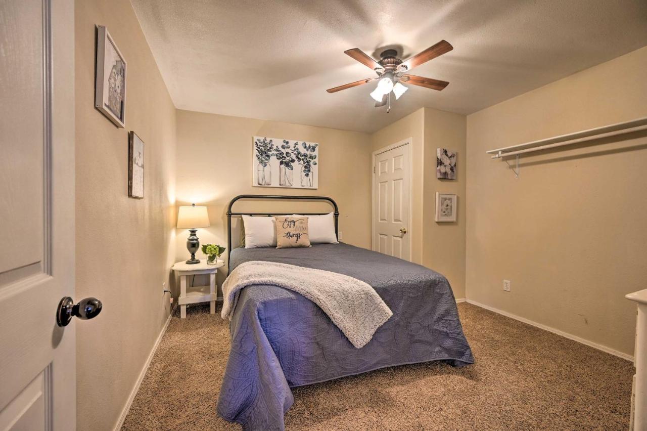 Pet-Friendly Shady Oaks Broken Bow Gem With Patio! Villa Bagian luar foto